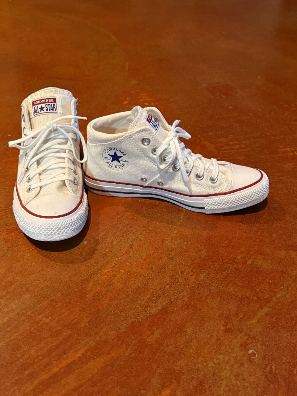 Converse All Star Chuck Taylor Mid Tops Size 7.5 Women